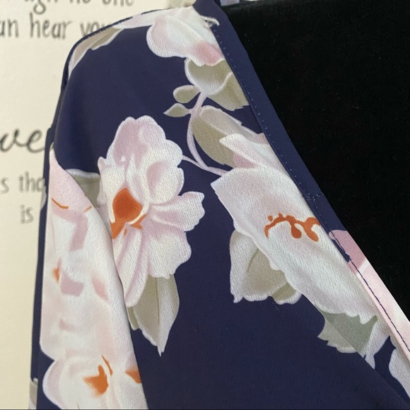 Boho Gypsy Blue Floral Crop Top Bell Sleeve Knot - Picture 6 of 9